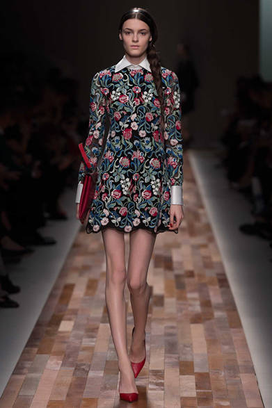 valentino_07 <strong>VALENTINO|ヴァレンティノ</strong> <a href="/article/16845
" class="link12lh15blue">2013年秋冬コレクション</a>