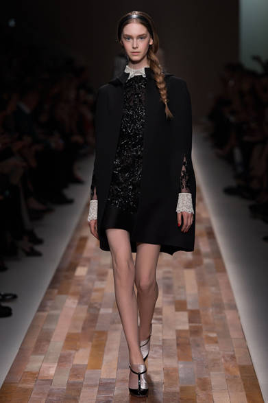 valentino_19 <strong>VALENTINO|ヴァレンティノ</strong> <a href="/article/16845
" class="link12lh15blue">2013年秋冬コレクション</a>