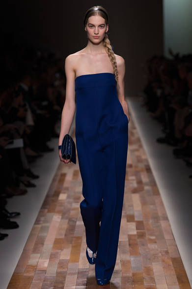 valentino_40 <strong>VALENTINO|ヴァレンティノ</strong> <a href="/article/16845
" class="link12lh15blue">2013年秋冬コレクション</a>