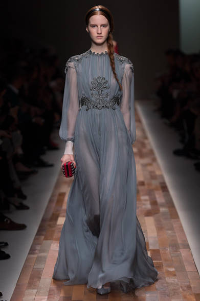 valentino_57 <strong>VALENTINO|ヴァレンティノ</strong> <a href="/article/16845
" class="link12lh15blue">2013年秋冬コレクション</a>