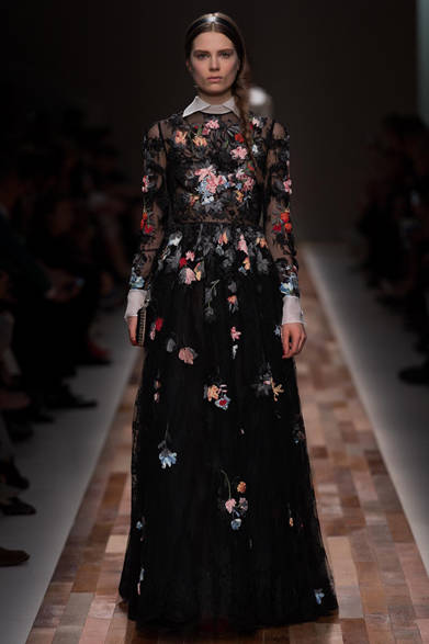 valentino_60 <strong>VALENTINO|ヴァレンティノ</strong> <a href="/article/16845
" class="link12lh15blue">2013年秋冬コレクション</a>