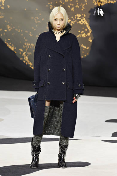 chanel_02 <a href="" class="link12lh15blue"><strong>CHANEL|シャネル</strong></a> <a href="/article/16845" class="link12lh15blue">2013年秋冬コレクション</a> ©CHANEL