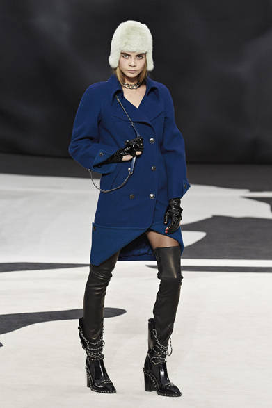 chanel_12 <a href="" class="link12lh15blue"><strong>CHANEL|シャネル</strong></a> <a href="/article/16845" class="link12lh15blue">2013年秋冬コレクション</a> ©CHANEL