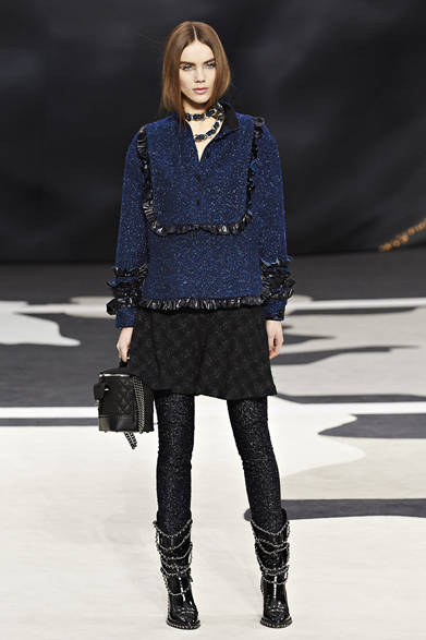 chanel_21 <a href="" class="link12lh15blue"><strong>CHANEL|シャネル</strong></a> <a href="/article/16845" class="link12lh15blue">2013年秋冬コレクション</a> ©CHANEL