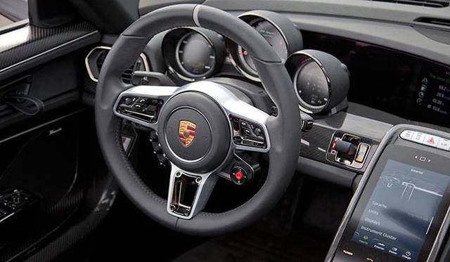 すぱ　ぺージ ポルシェ 918スパイダー シルバー＊手渡し 限定！ - メルカリ