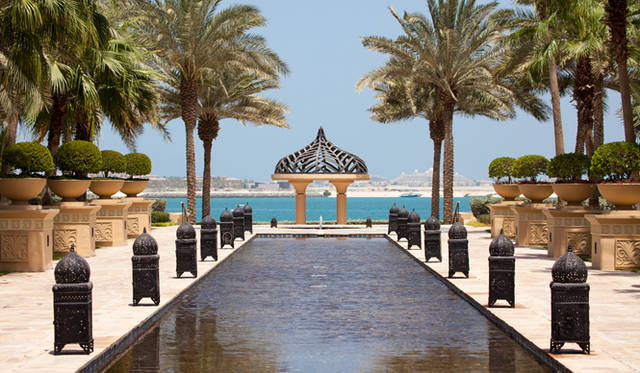 dubai_665_05 海の向こうにパーム・ジュメイラを臨む