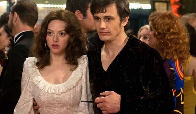 MOVIE|伝説のポルノ女優の光と影を描く『ラヴレース』 ギャラリー Web Magazine OPENERS(ウェブマガジン オウプナーズ)