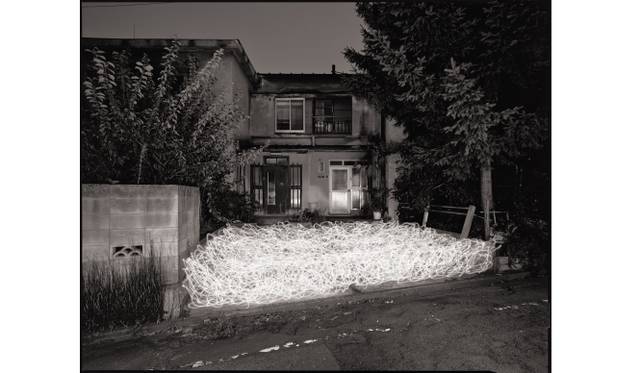 ART｜佐藤時啓写真展『光－呼吸 そこにいる、そこにいない』 Web Magazine OPENERS(ウェブマガジン オウプナーズ)