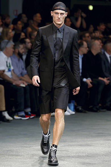 givenchy_by_riccardo_tisci_122 <a href="/article/23622" class="link12lh15blue">2015