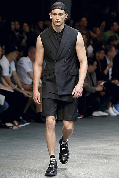 givenchy_by_riccardo_tisci_172 <a href="/article/23622" class="link12lh15blue">2015