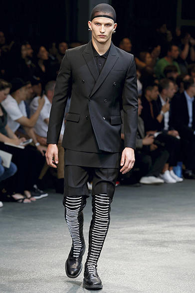 givenchy_by_riccardo_tisci_182 <a href="/article/23622" class="link12lh15blue">2015