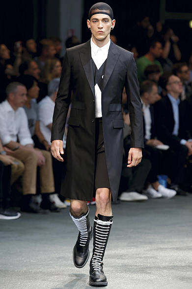 givenchy_by_riccardo_tisci_282 <a href="/article/23622" class="link12lh15blue">2015