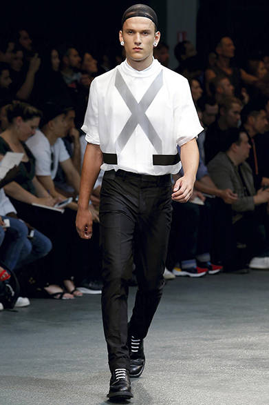 givenchy_by_riccardo_tisci_292 <a href="/article/23622" class="link12lh15blue">2015