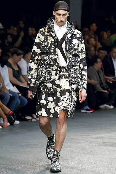 givenchy_by_riccardo_tisci_422 <a href="/article/23622" class="link12lh15blue">2015