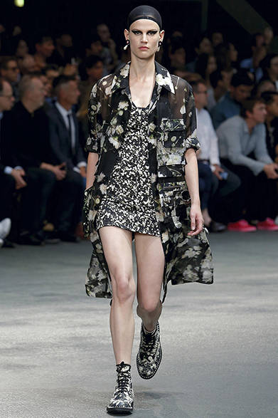 givenchy_by_riccardo_tisci_432 <a href="/article/23622" class="link12lh15blue">2015
