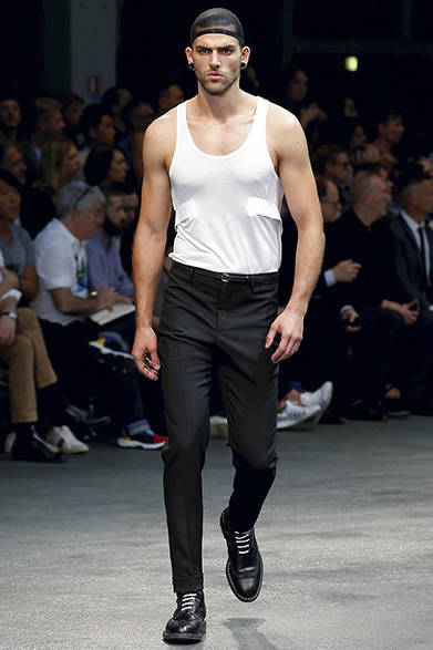 givenchy_by_riccardo_tisci_462 <a href="/article/23622" class="link12lh15blue">2015