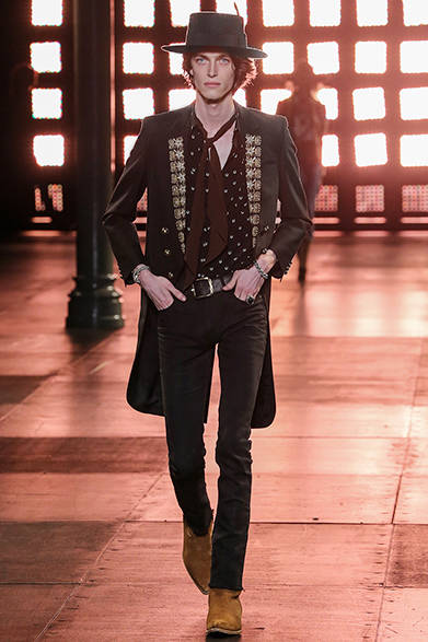 saintlaurent_212 <a href="/article/23622" class="link12lh15blue">2015