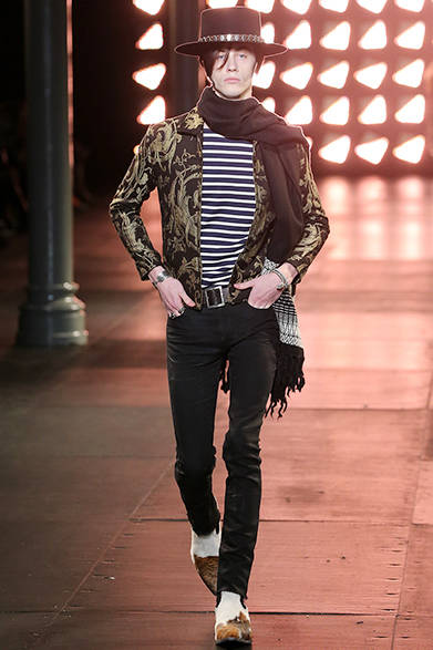 saintlaurent_242 <a href="/article/23622" class="link12lh15blue">2015