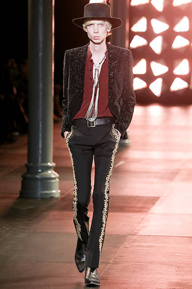 saintlaurent_462 <a href="/article/23622" class="link12lh15blue">2015