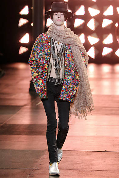 saintlaurent_642 <a href="/article/23622" class="link12lh15blue">2015