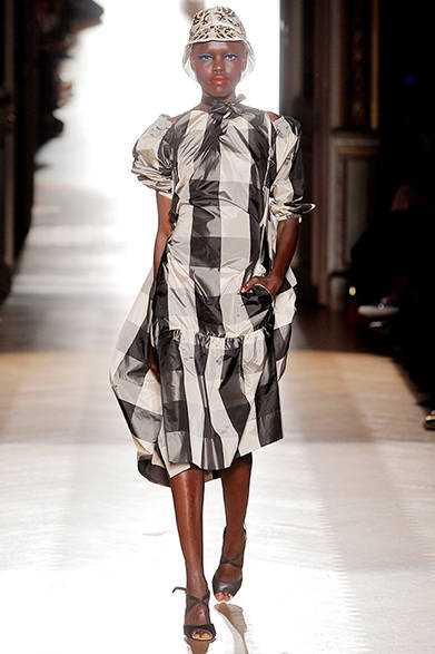 GoldLabel_SS15_Catwalk_LoRes_50