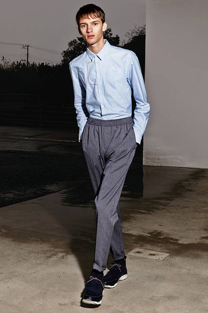 オプアートのモチーフをステッチや刺しゅうで凝らしたシャツは、パターンも進化しており、改良された着心地も魅力。パンツは昨年も人気を集めたシアサッカー地のウエストリブパンツで、足元はハイキングに着想を得たハイブリッドな一足。
<br><br>
シャツ2万9160円(阪急メンズ限定)　※2月中旬入荷予定、パンツ3万6720円、シューズ8万2,080円　※いずれも2月下旬入荷予定／カルヴェン〈阪急メンズ大阪2階『ガラージュ D.エディット』〉〈阪急メンズ東京4階〉
