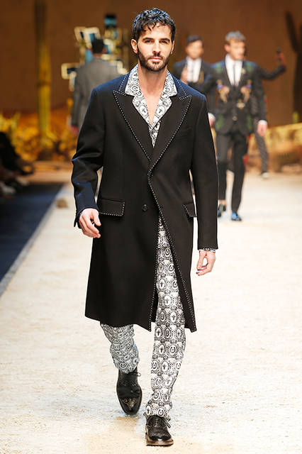 Dolce&Gabbana_man_fashion_show_fw17_runway-(24)