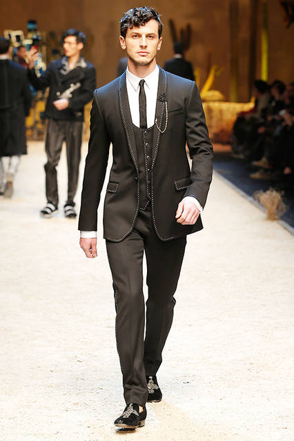Dolce&Gabbana_man_fashion_show_fw17_runway-(26)