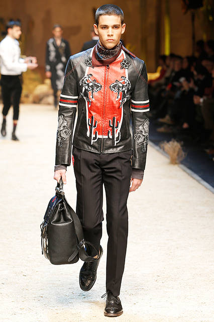 Dolce&Gabbana_man_fashion_show_fw17_runway-(29)