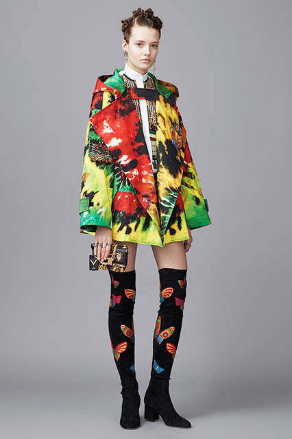 VOGUE-RUNWAY_VAL_FALL16_20