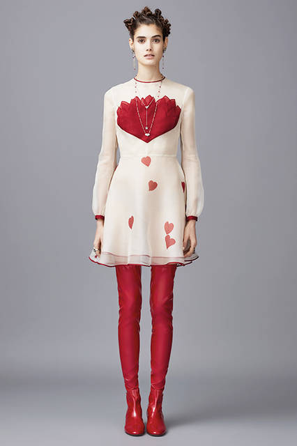 VOGUE-RUNWAY_VAL_FALL16_27