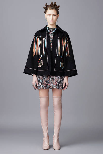 VOGUE-RUNWAY_VAL_FALL16_35