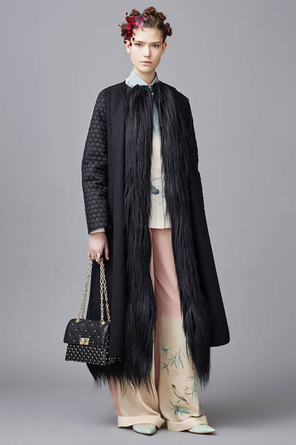 VOGUE-RUNWAY_VAL_FALL16_52