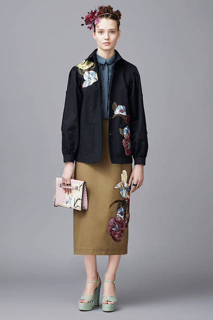 VOGUE-RUNWAY_VAL_FALL16_61