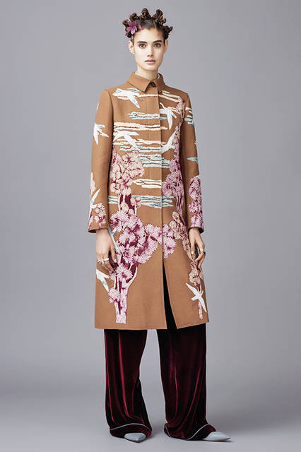 VOGUE-RUNWAY_VAL_FALL16_63