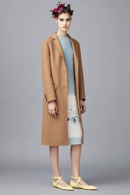 VOGUE-RUNWAY_VAL_FALL16_66