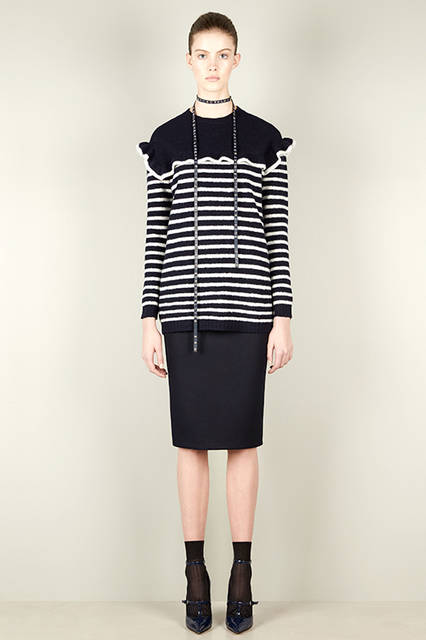 RED-MAIN-FW16-style_5