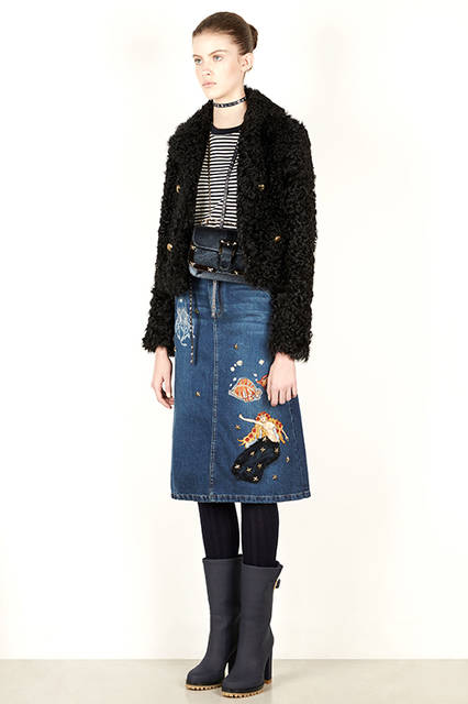 RED-MAIN-FW16-style_26