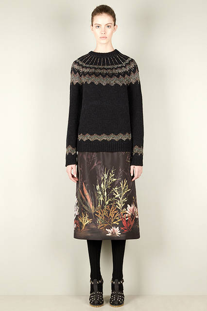 RED-MAIN-FW16-style_33