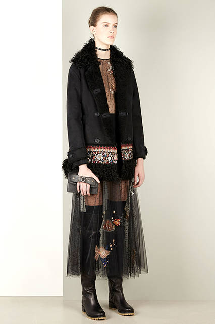 RED-MAIN-FW16-style_34