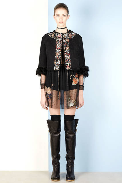RED-MAIN-FW16-style_38