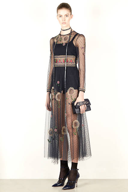 RED-MAIN-FW16-style_44
