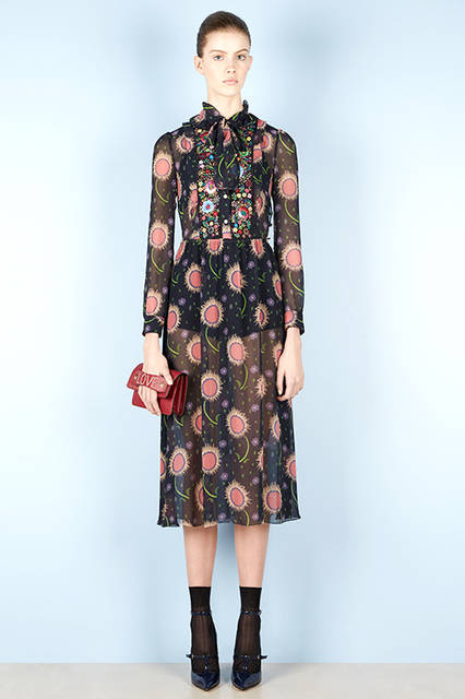 RED-MAIN-FW16-style_45