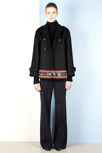 RED-MAIN-FW16-style_47