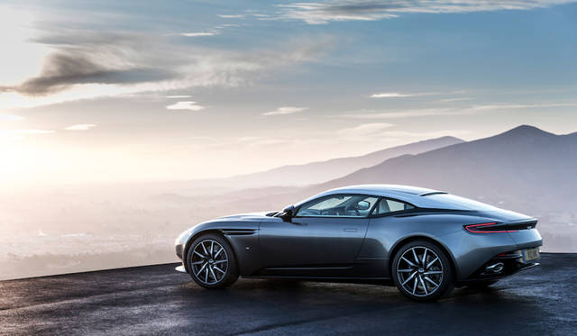 014_Aston-Martin-DB11-Embargo