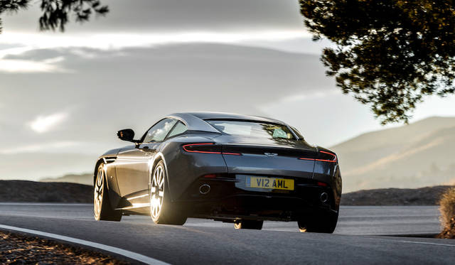 015_Aston-Martin-DB11-Embargo