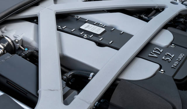 030_Aston-Martin-DB11-Embargo