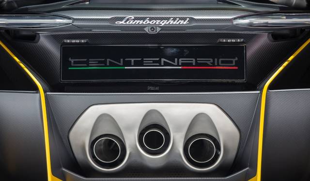 Lamborghini Centenario|ランボルギーニ チェンテナリオ 016