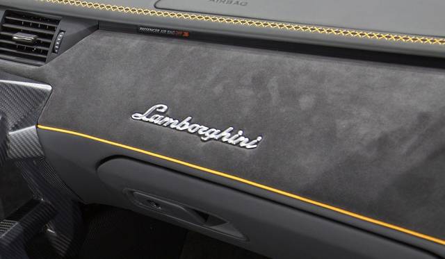 Lamborghini Centenario|ランボルギーニ チェンテナリオ 020
