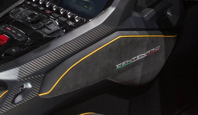 Lamborghini Centenario|ランボルギーニ チェンテナリオ 021